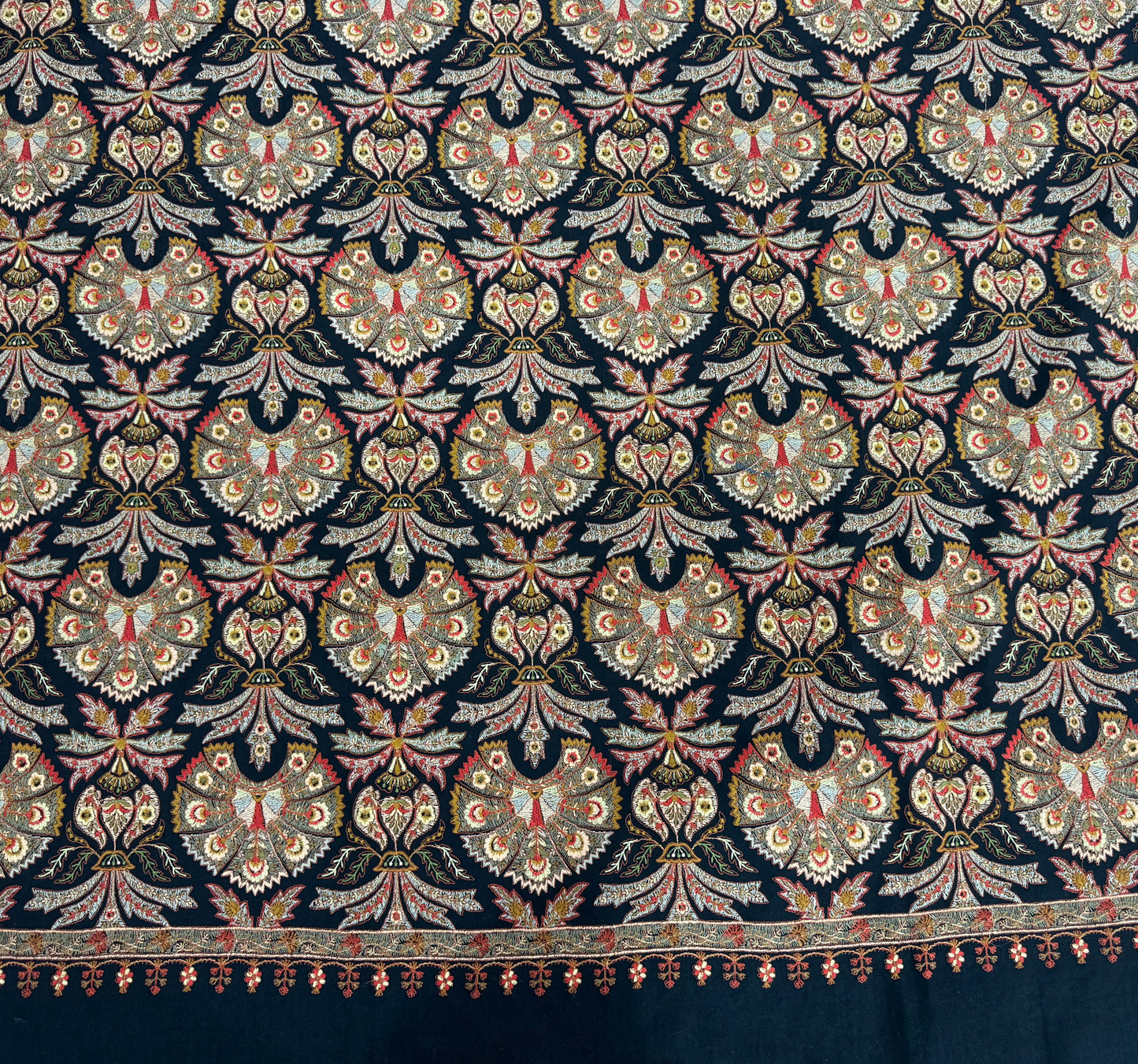 Black Bloom Shawl