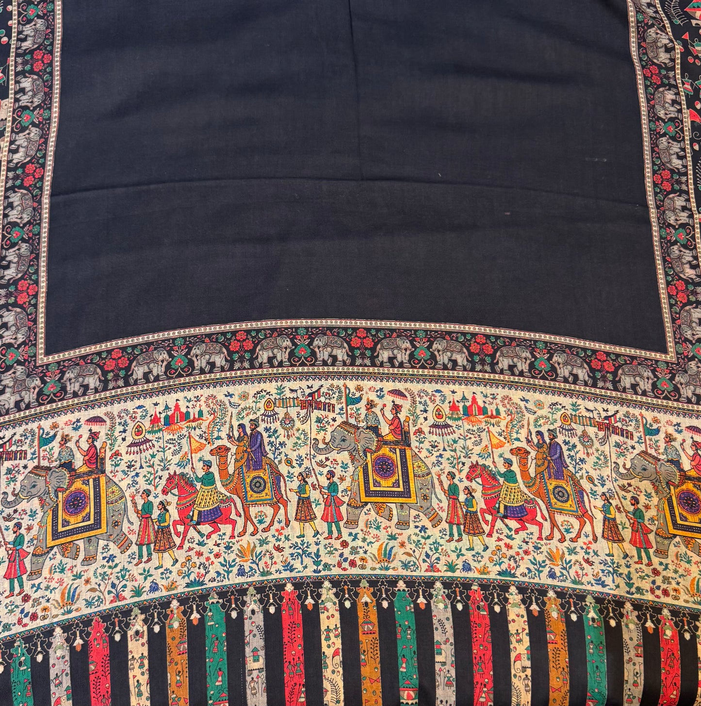 Royal Procession Print Stole