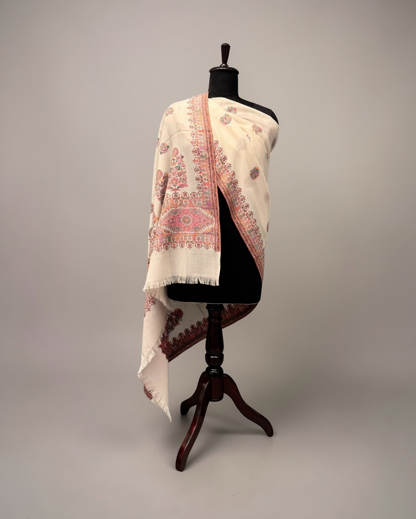 Cream Kani Pure Wool Shawl with Scattered Floral Butti