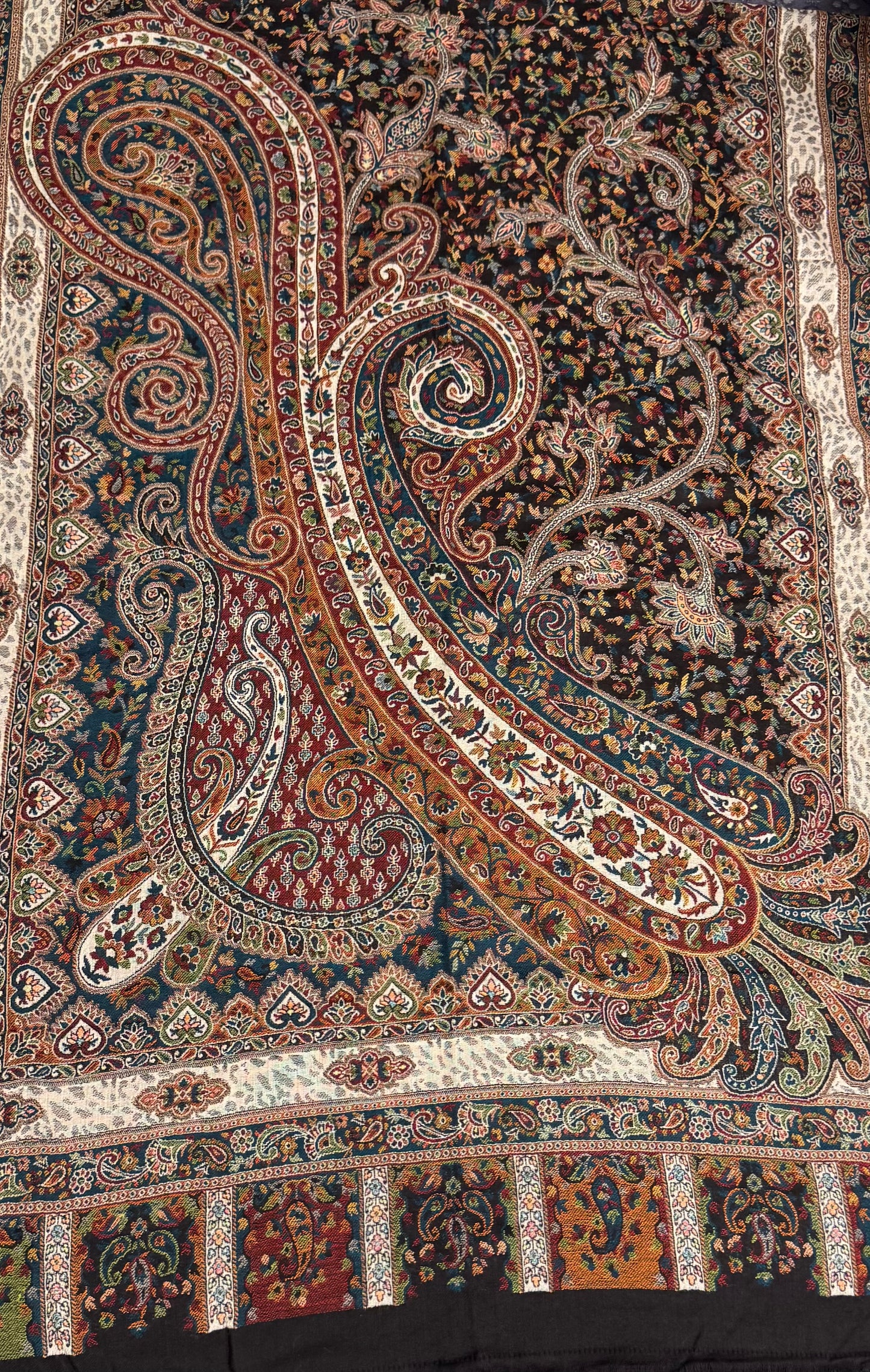 Black Grand Paisley Kani Wool Stole
