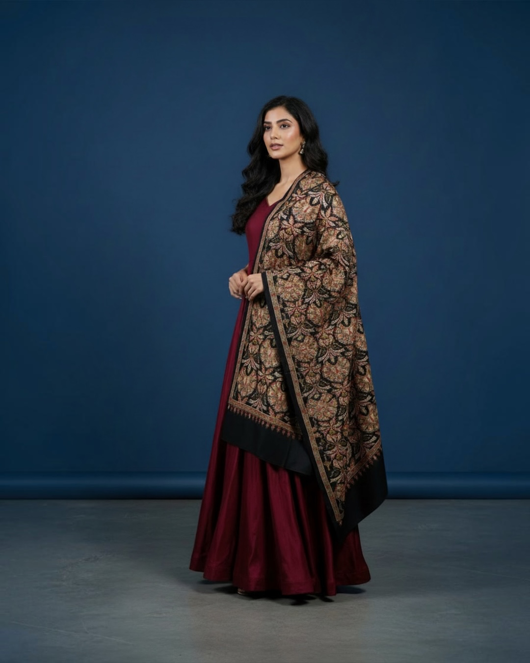 Black Bloom Shawl